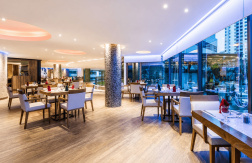 Paga $23: Buffet de Mariscos y Carnes