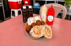 Paga $10: Comida Árabe