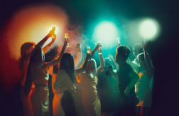 Paga $26: Sábados de Celebrations