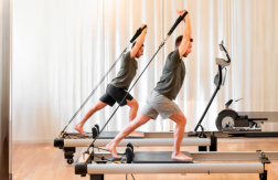 Paga $53: Sesiones de Pilates