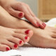 Desde $16: Manicure y Pedicure thumbnail 2