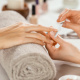 $15 por manicure con rubber gel thumbnail 2