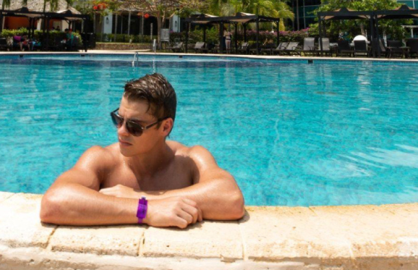Desde $29: Pasadía en Piscina y Playa