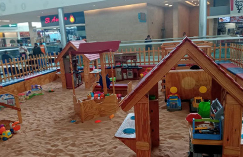 Paga $2.50: Parque de Arena Infantil