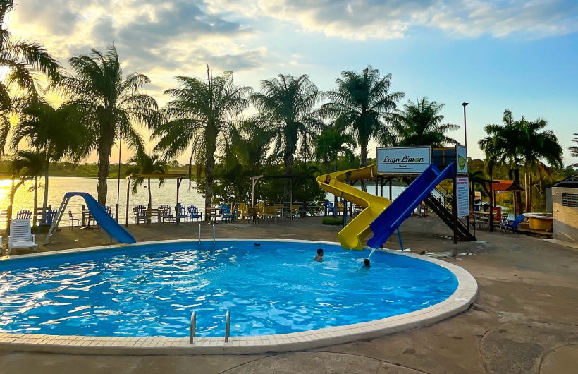 Paga $68: Estadía en Resort en Santiago
