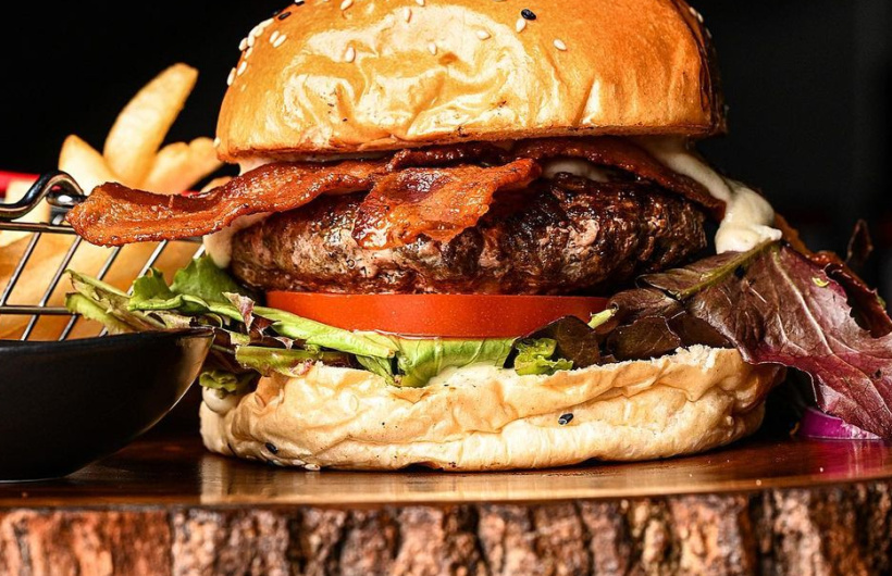 Paga $10: Comida y Bebidas