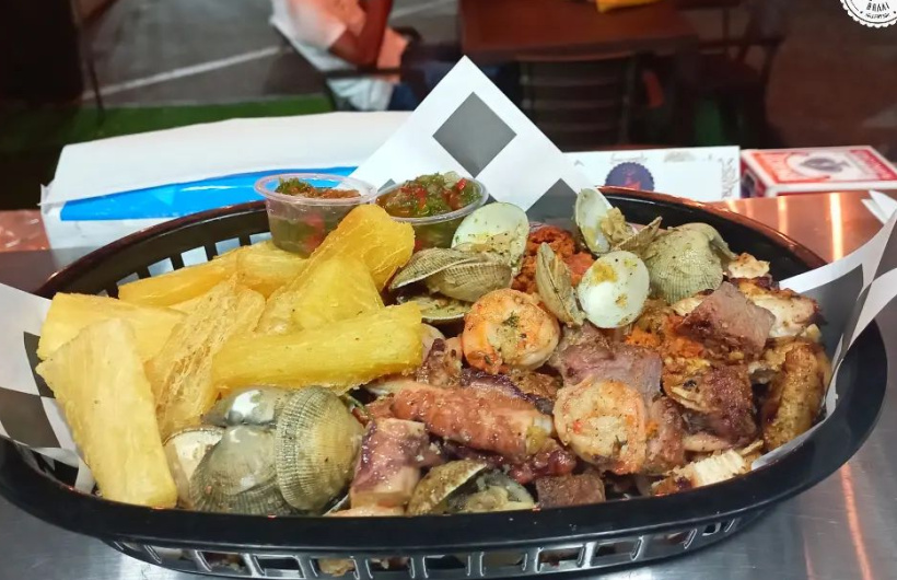 Paga $10: Food Truck Parrillero