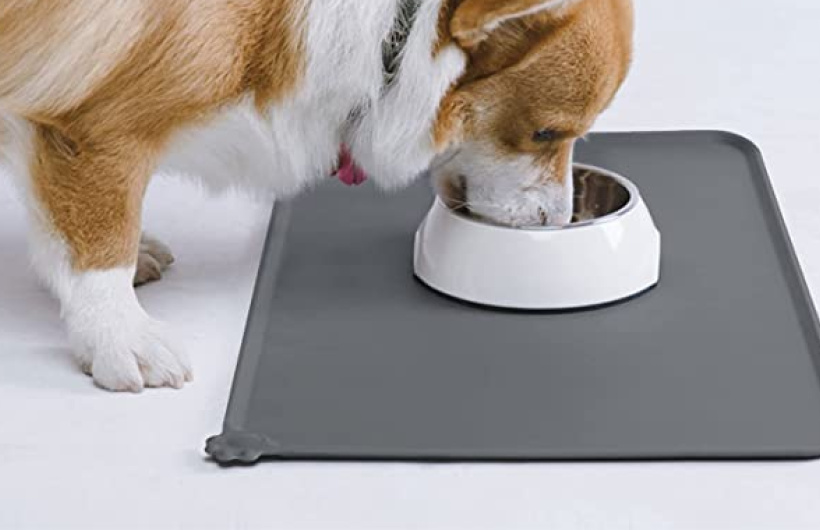 $11.35 por Tapete de Silicona para Alimento de Mascotas