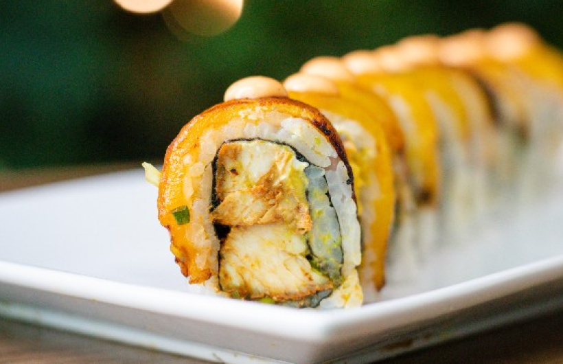 Paga $17.99: Rollos de Sushi