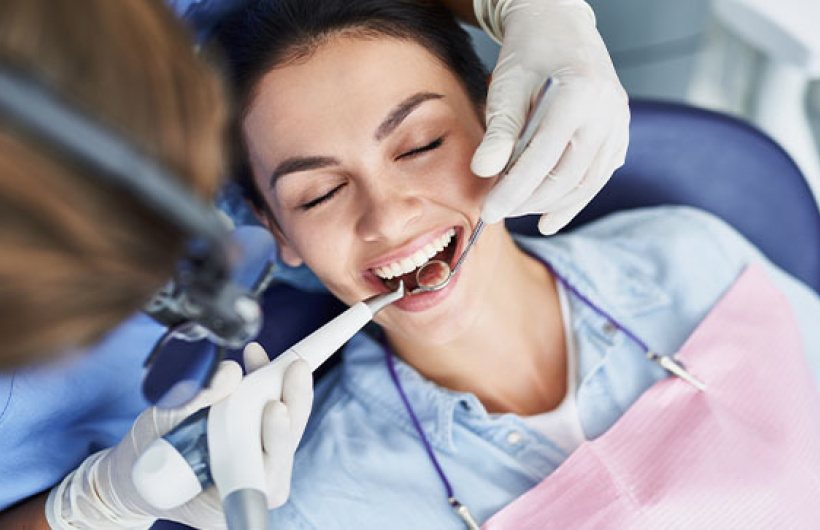 Desde $15: Servicios Dentales