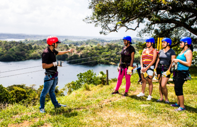 Paga $36: Canopy Tour