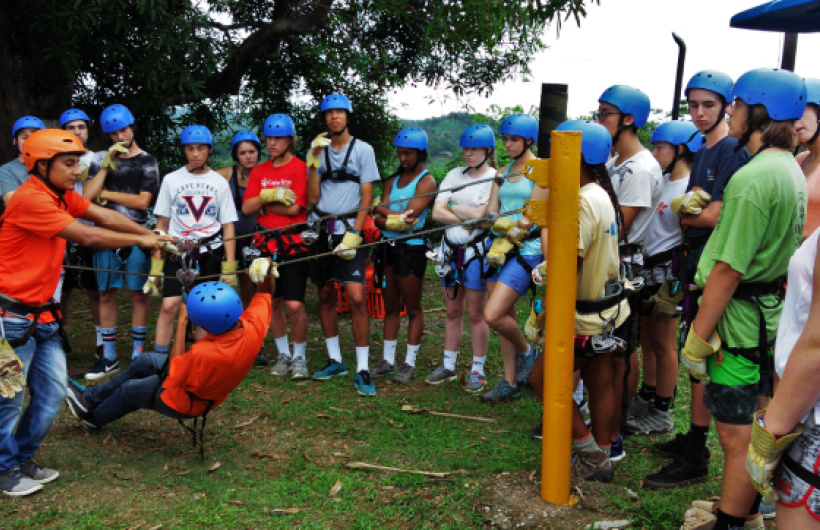 Paga $36: Canopy Tour