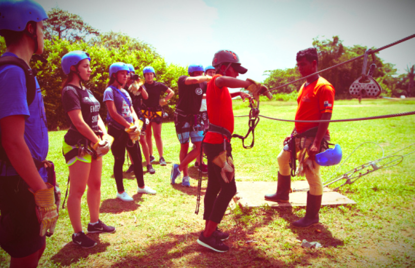 Paga $36: Canopy Tour