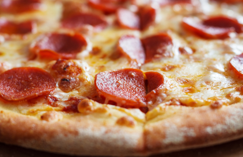 Paga $10: Pizzas Medianas