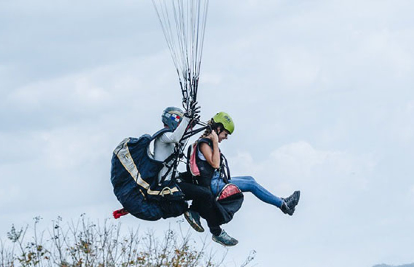 Paga $71: Vuelo en Parapente