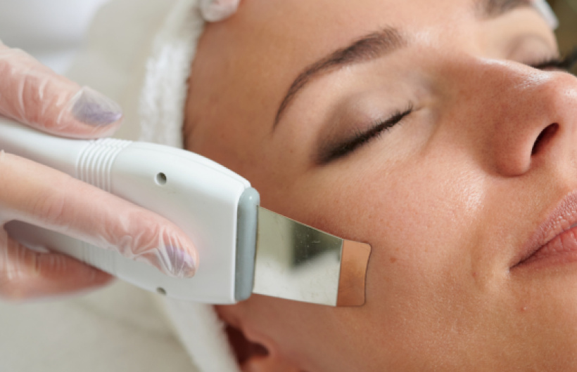 Desde $18: Limpieza Facial con Peeling o Radiofrecuencia