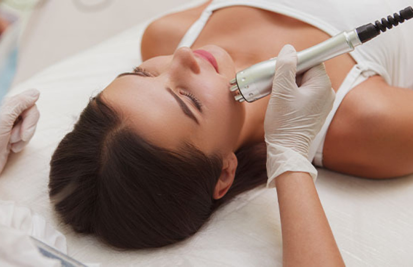 Desde $35: Lifting Facial con Hydrafacial