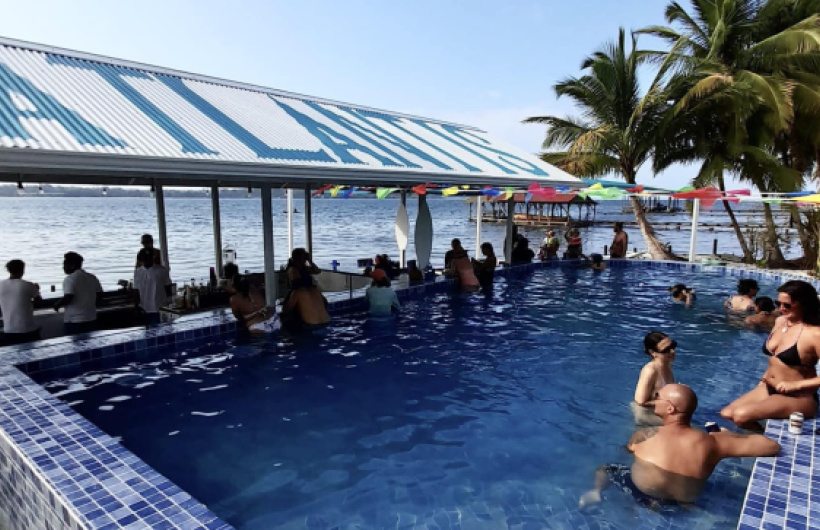 Desde $115: Estadía en Isla Carenero