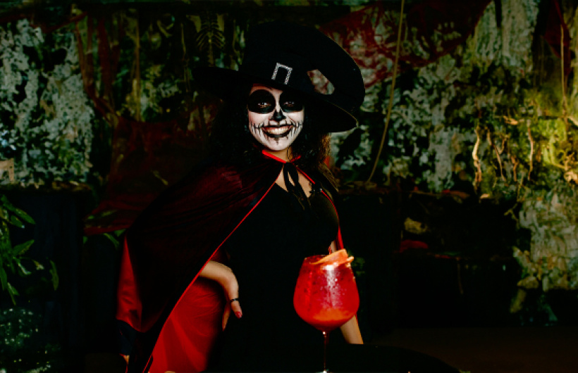 Paga $15: Open Bebidas de Halloween