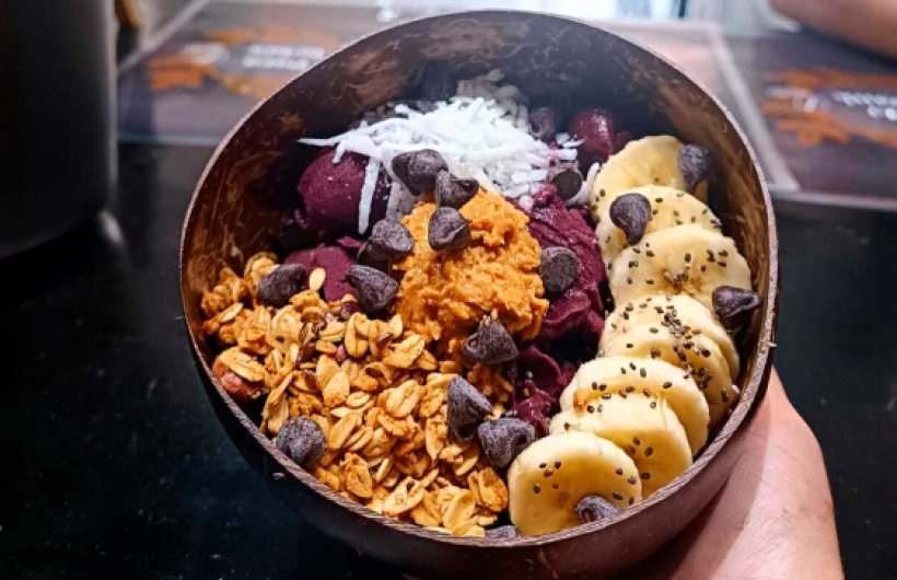 Paga $10: Café de Especialidad y Snacks Saludables