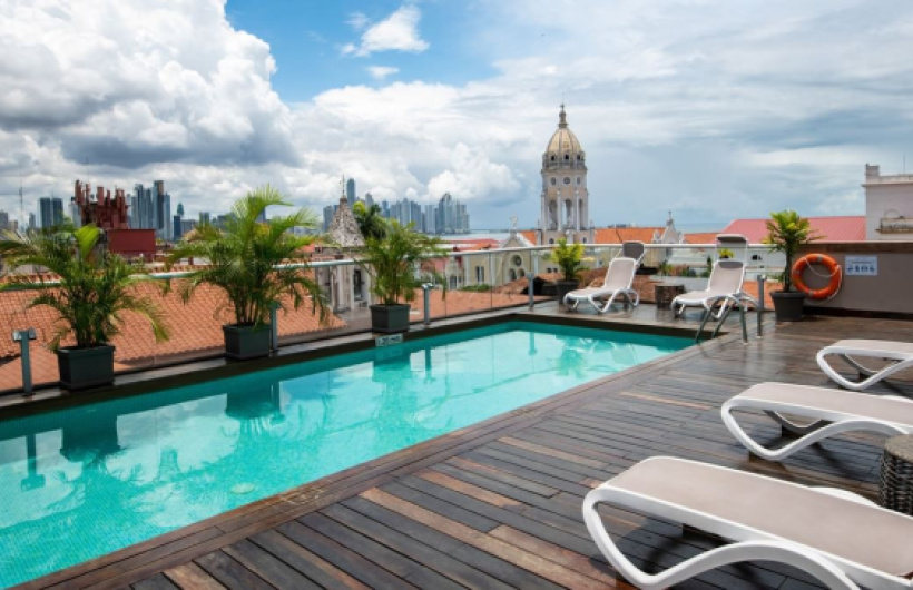 Desde $155: Hospedaje en Hotel Histórico