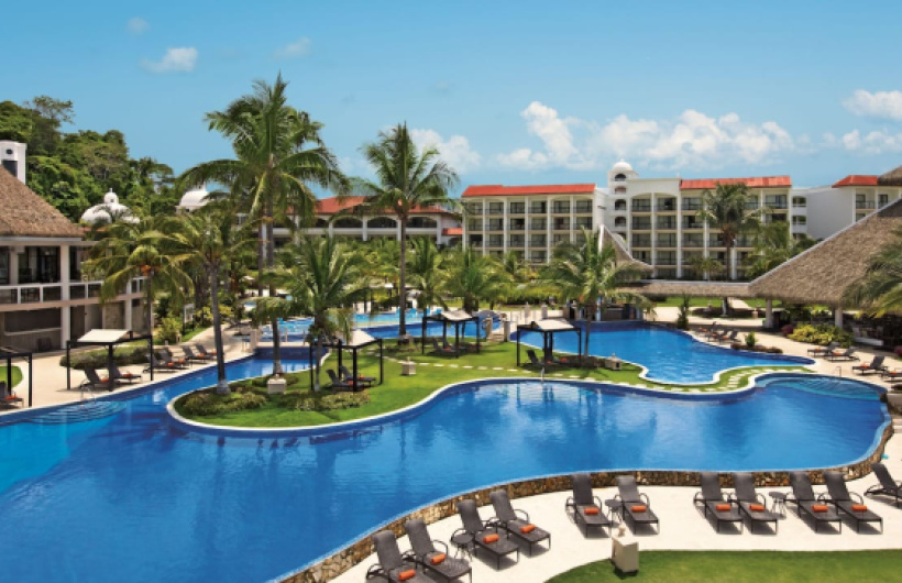 Desde $210: Estadía en Playa Bonita