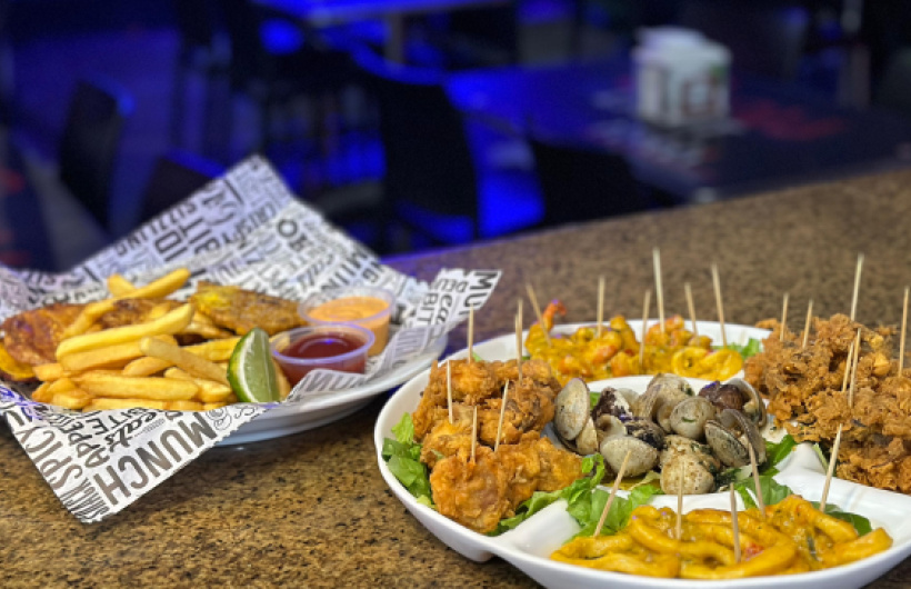 Desde $17: Hamburguesas, Picadas, Bebidas y Más