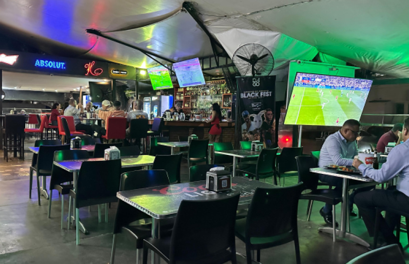 Desde $17: Hamburguesas, Picadas, Bebidas y Más