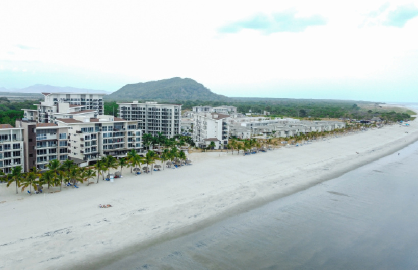 Paga $30: Pasadía en Playa Caracol