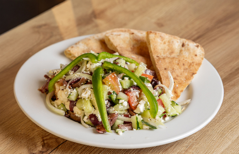Paga $12.50: Pizza y Ensalada