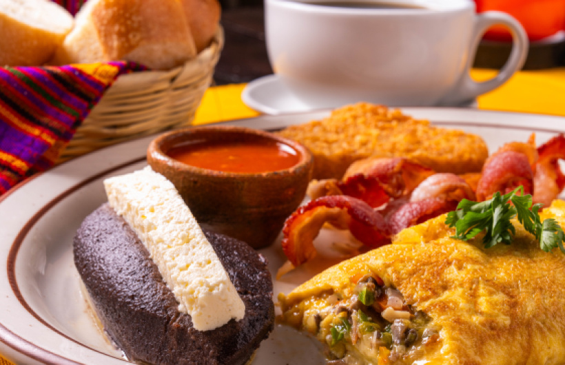 Paga $17: Desayunos Dominicales