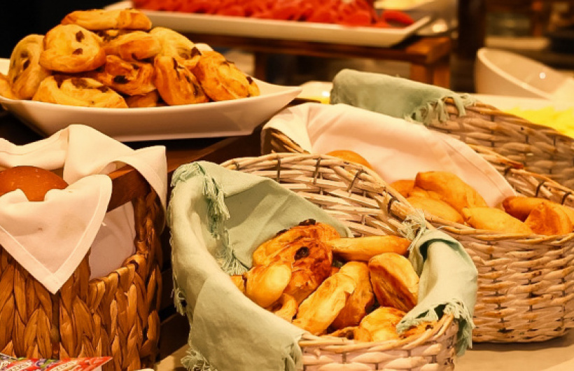 Paga $17: Desayuno Buffet