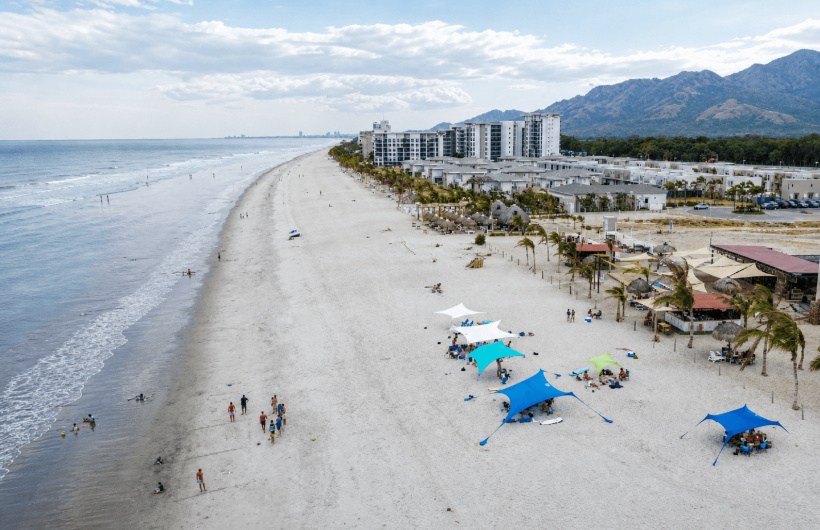 Paga $30: Pasadía en Playa Caracol