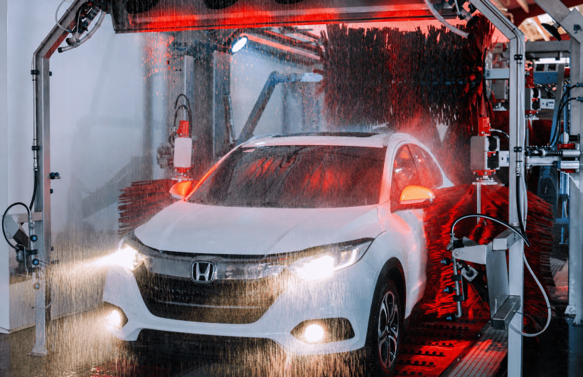 $9.80: Lavado de Auto
