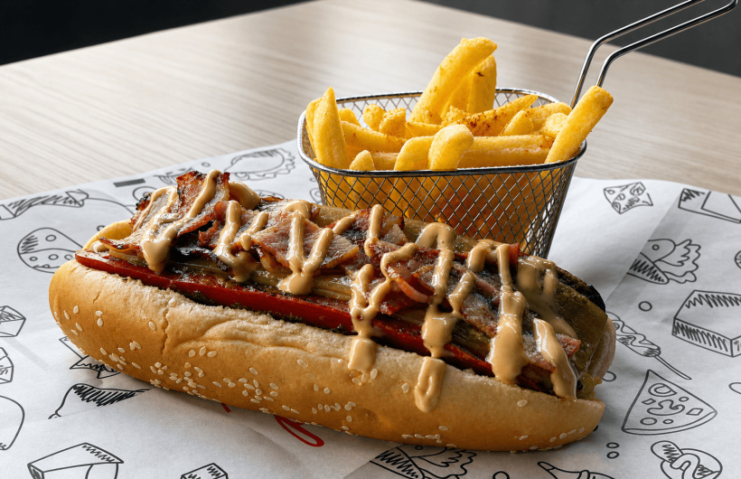 Paga $10: Hot Dogs o Maicitos