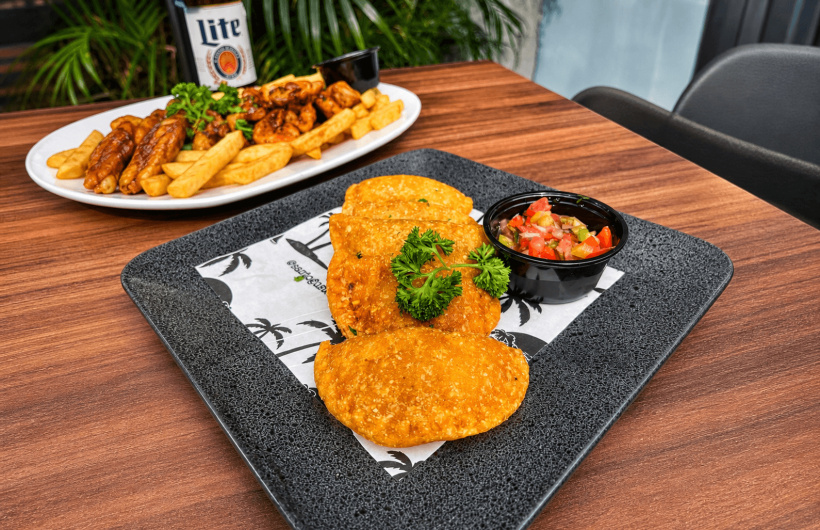 Paga $20: Picada para Compartir