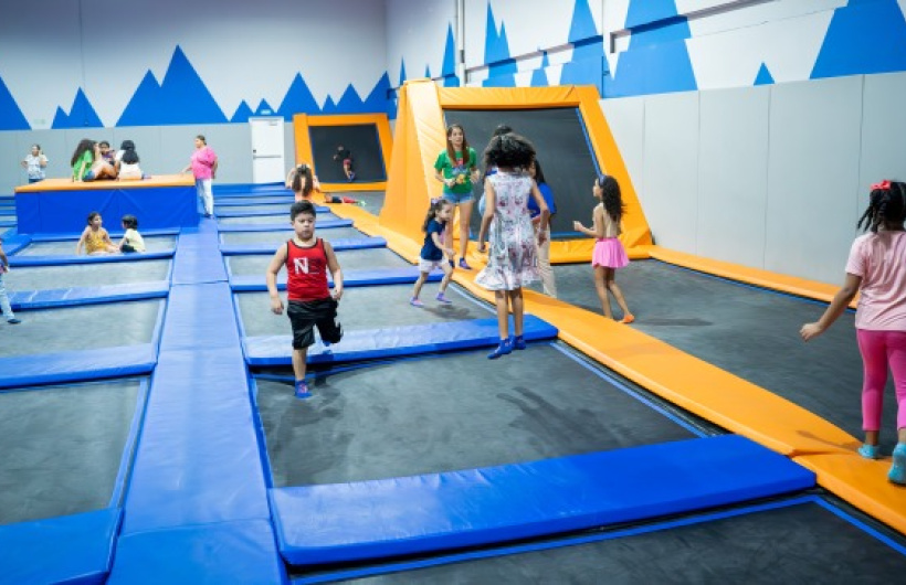 Paga $24.99: Parque de Trampolín