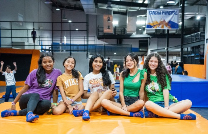 Paga $24.99: Parque de Trampolín