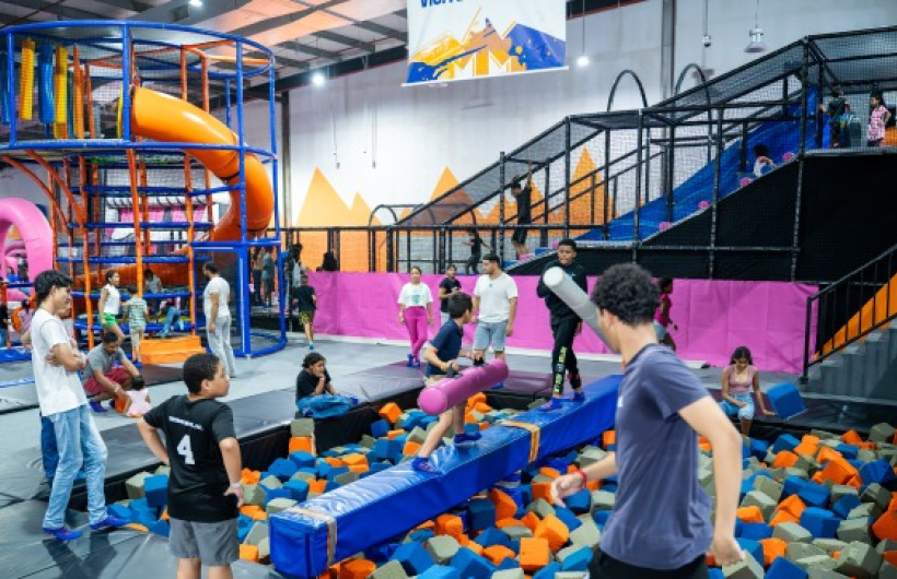 Paga $24.99: Parque de Trampolín
