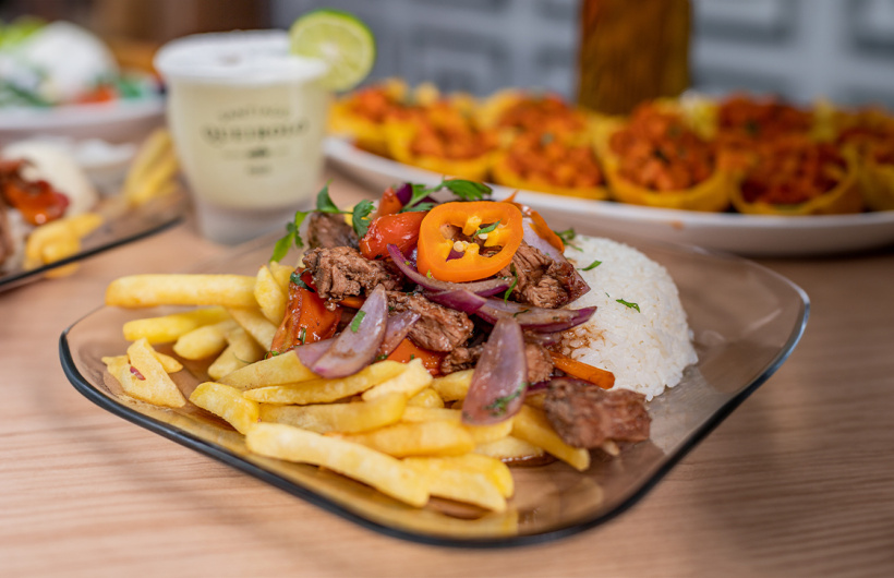 Paga $20: Comida Peruana