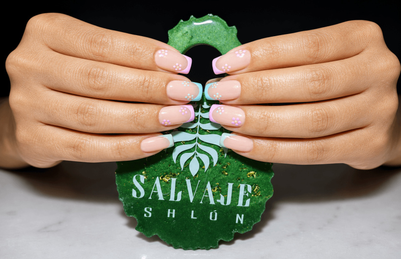 Desde $14: Manicure y Pedicure