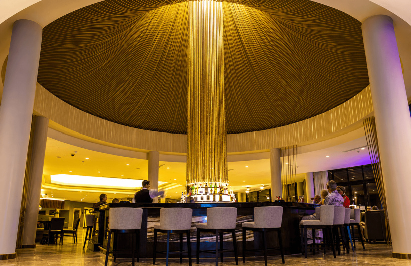 Desde $54: Pasadía en Hotel de Playa