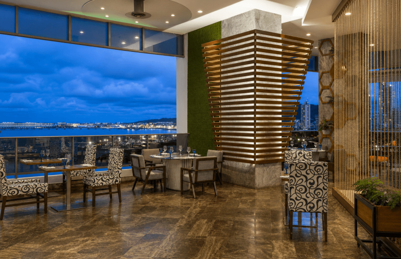 Paga $33.70: Buffet BBQ con open bar