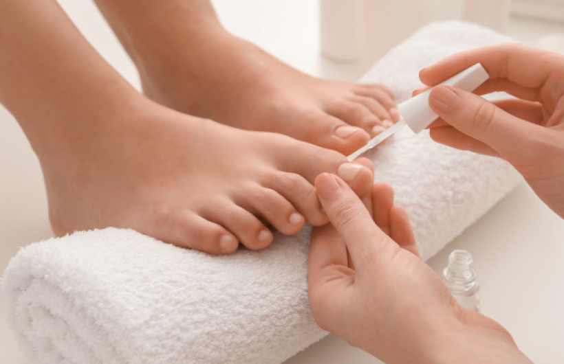 $15 por manicure con rubber gel