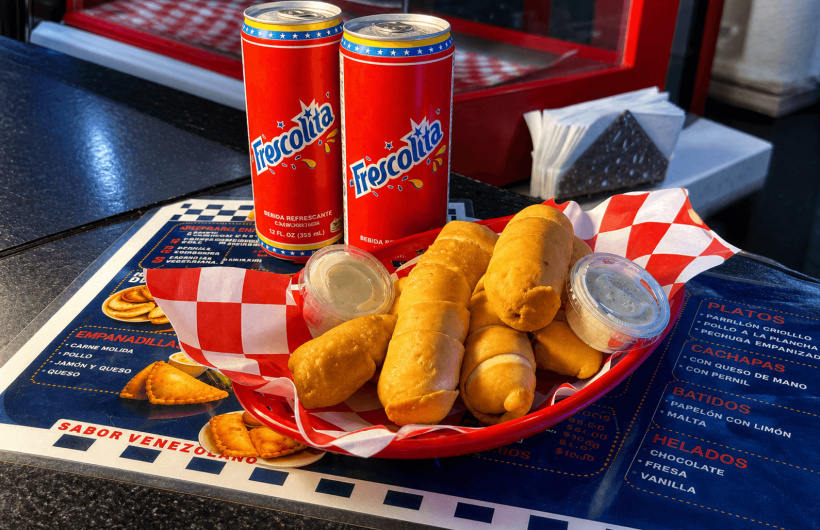 Desde $7: Tequeños y Pastelitos