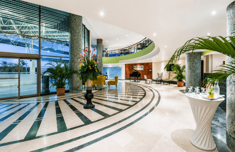 Paga $23: Buffet de Mariscos y Carnes