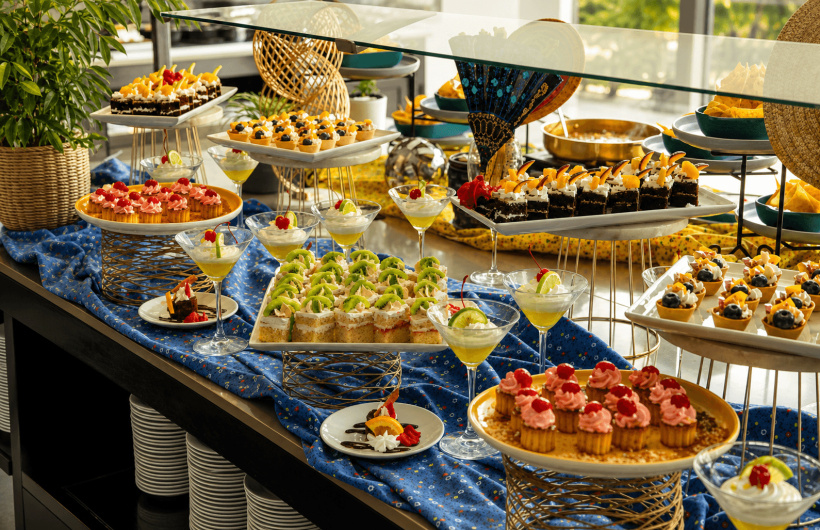 Paga $19: Almuerzo Buffet Internacional