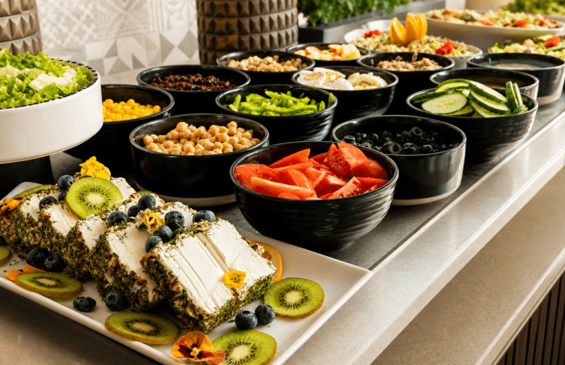 Paga $19: Almuerzo Buffet Internacional