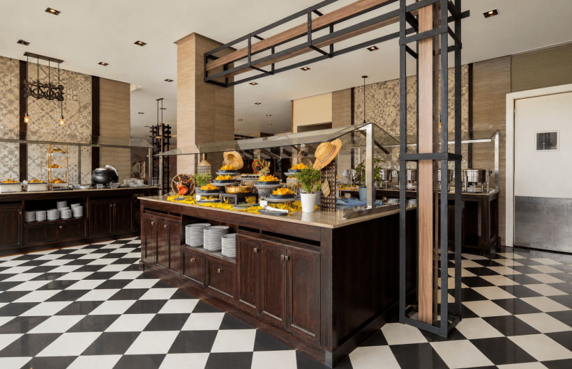 Paga $19: Almuerzo Buffet Internacional