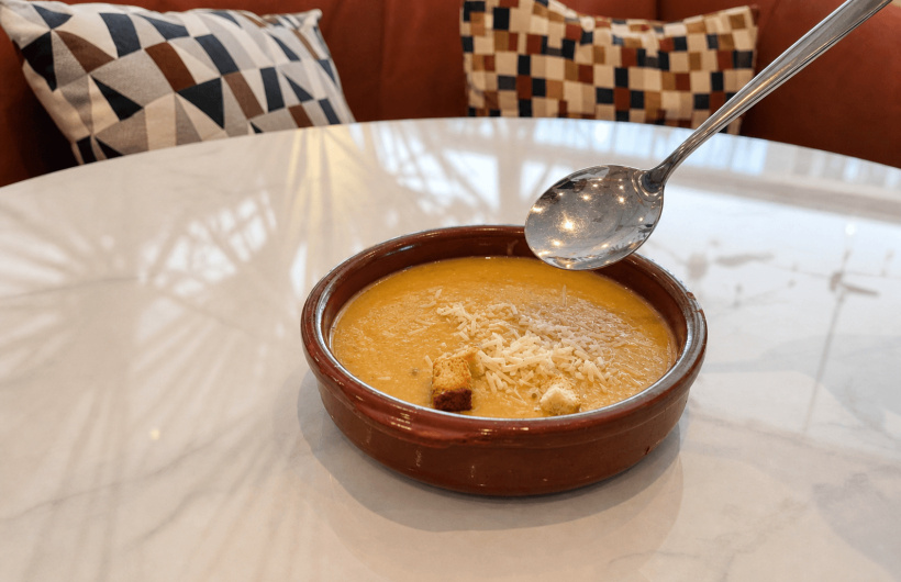 Paga $11: Soup & Salad Buffet